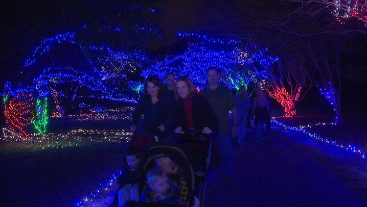 Norfolk Botanical Garden's 'Garden of Lights' extended through Saturday
