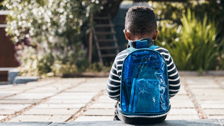 Suffolk Public Schools to hand out 'clear book bags' in an effort to bolster security