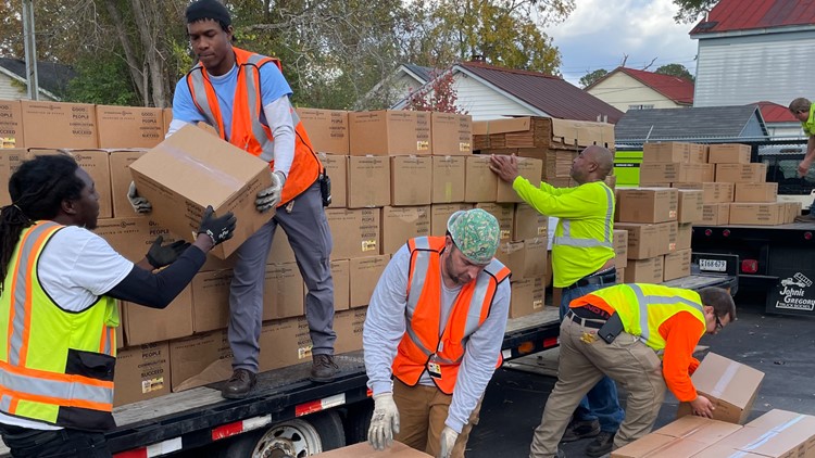 Foodbank of Southeastern Virginia and the Eastern shore receives over 13,000 pounds of food at Franklin location