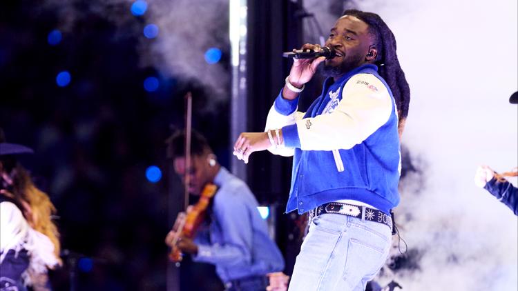 "One, here comes the two to the three to the four": Shaboozey is going on tour