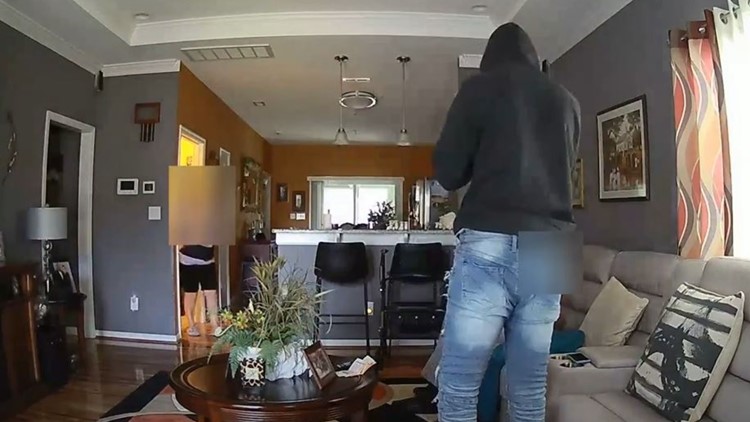 Elderly residents targeted in Portsmouth home invasion