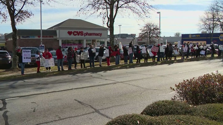 Gainesville community holds rally for suspended football players