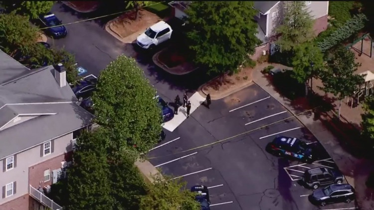 3 gunshot victims self-transport to Grady hospital