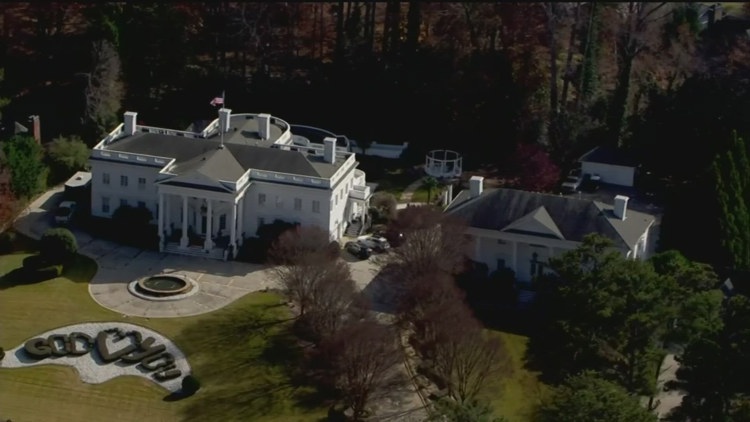 Report: Replica of White House up for sale in metro Atlanta