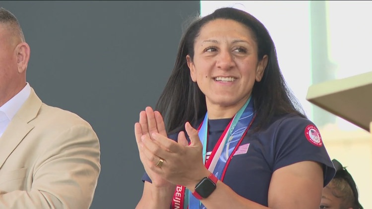 Douglasville honors gold medal Olympian Elena Meyers Taylor in homecoming event