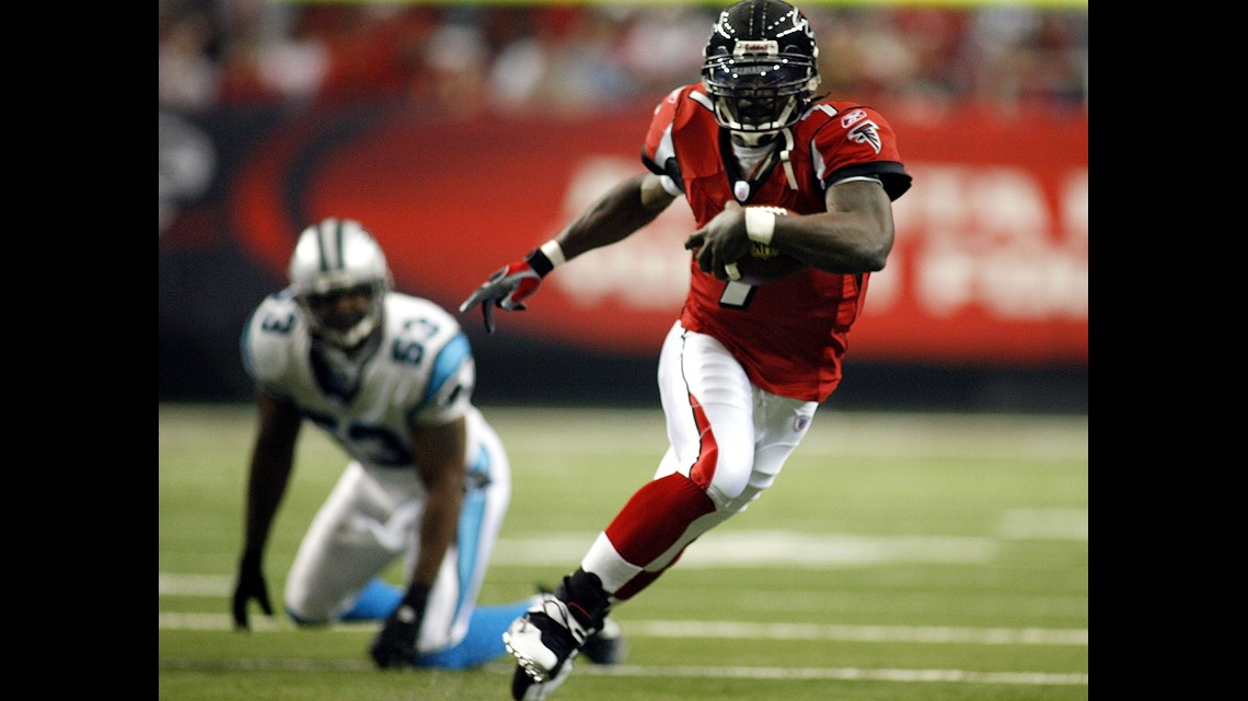 Michael Vick Joins Fox Sports As NFL Studio Analyst – Deadline