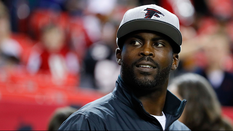 Atlanta Falcons quarterback Michael Vick warms-up prior to the