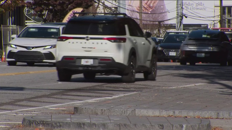 GDOT's Keep It Clean campaign tries to change littering habits ahead of the holidays