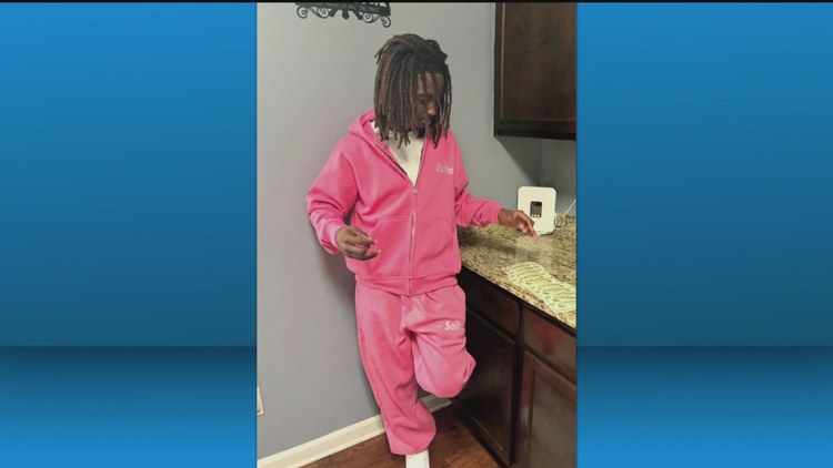 2 teens killed in South Fulton shooting; police search for suspect