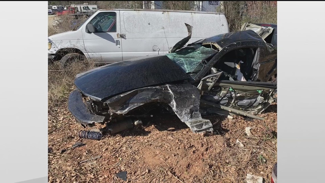 First responder survives crash accelerator gets stuck in Newnan