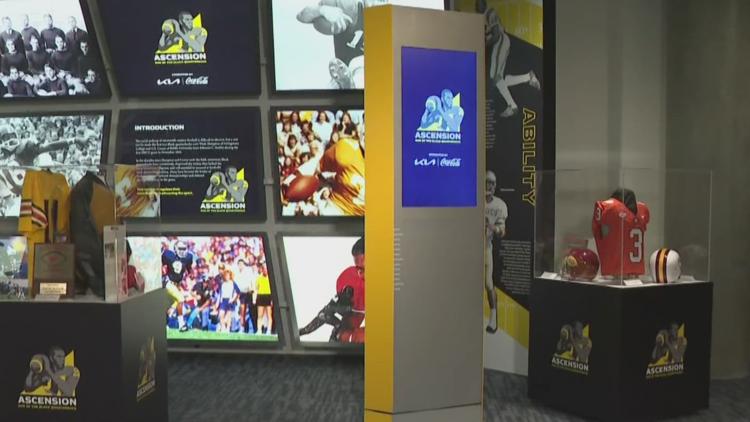 Atlanta exhibit chronicles the rise of African American college quarterbacks