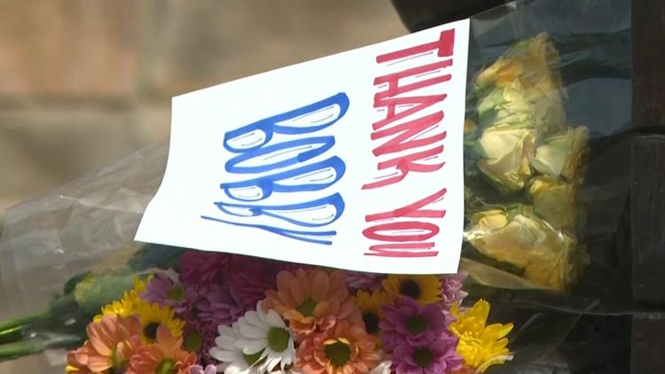 Fans remember legendary Atlanta Braves manager Bobby Cox with flowers, kind words