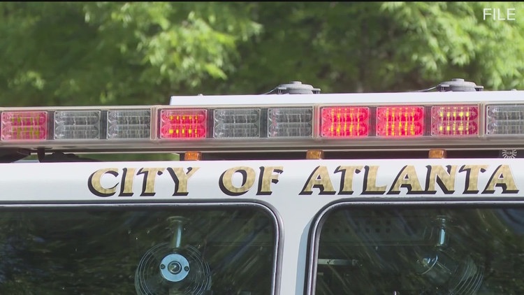 No injuries in early morning southwest Atlanta fire