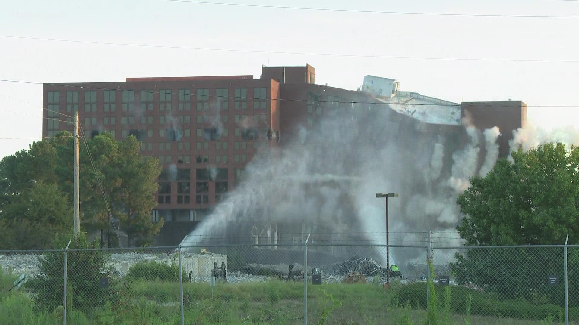 The Sheraton at the airport closed in 2017.