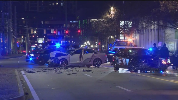 High-speed chase in Buckhead leaves APD officer injured, suspects on the run