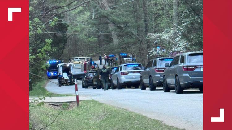 Armed suspect in custody after firing shots at multiple people, homes in Newton County: deputies