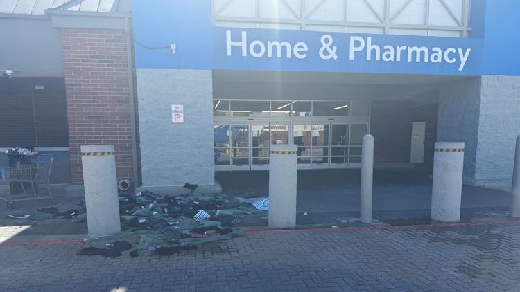 Police: Chamblee Walmart closes early after suspect starts fire inside store