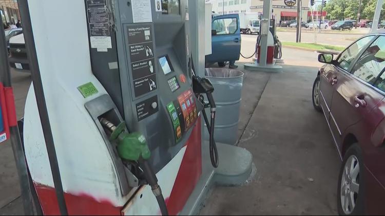 Gov. Kemp extends Georgia gas tax suspension through Thanksgiving