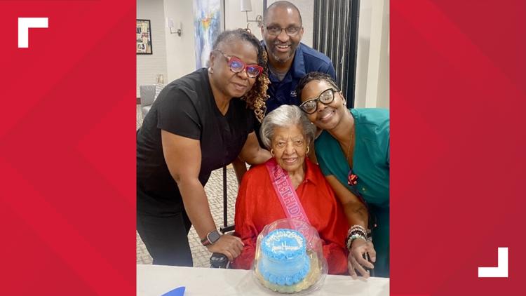 Spelman College's oldest living alumnae celebrates 106th birthday