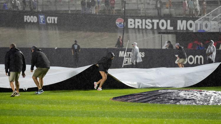 History delayed by rain! The MLB Speedway Classic at Bristol suspended for Braves and Reds