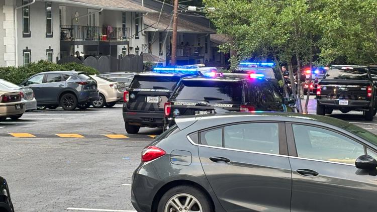 Police identify man found dead at Sandy Springs apartment complex