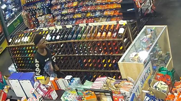 Video: Robbery suspects steal from Atlanta gas station; police seek tips on identities