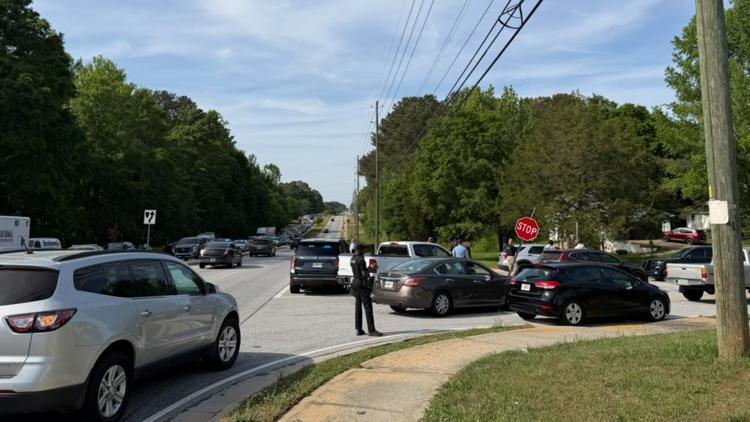 Vehicle pursuit prompts large police presence in Conyers