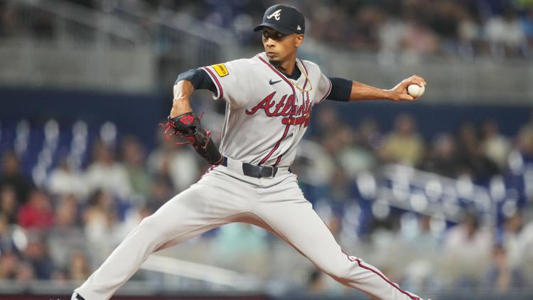 Braves announce relief pitcher will start Game 3