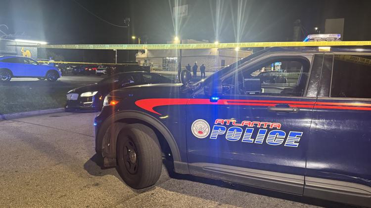 Strip club shooting leaves man in critical condition at hospital, police say