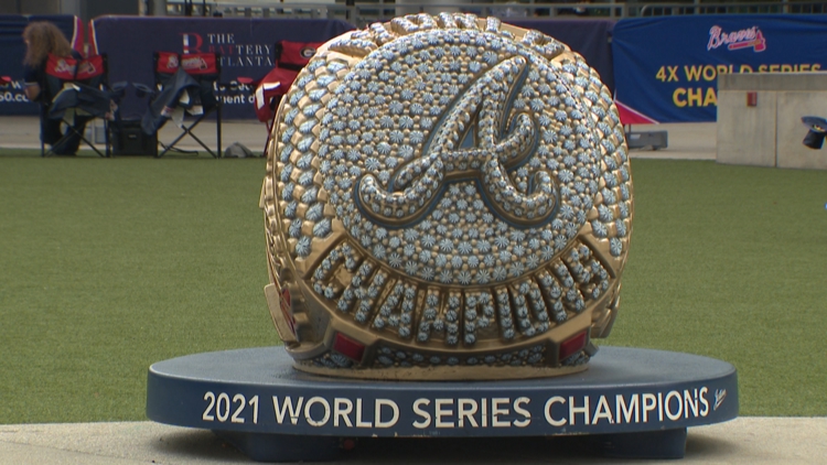 Braves fans pack The Battery Atlanta for NLDS watch parties