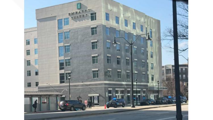 Atlanta Police investigating bomb threat at Embassy Suites in Midtown
