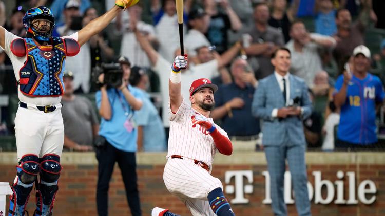 Kyle Schwarber's 3 homers in All-Star Game's first tiebreaking swing-off lift NL over AL