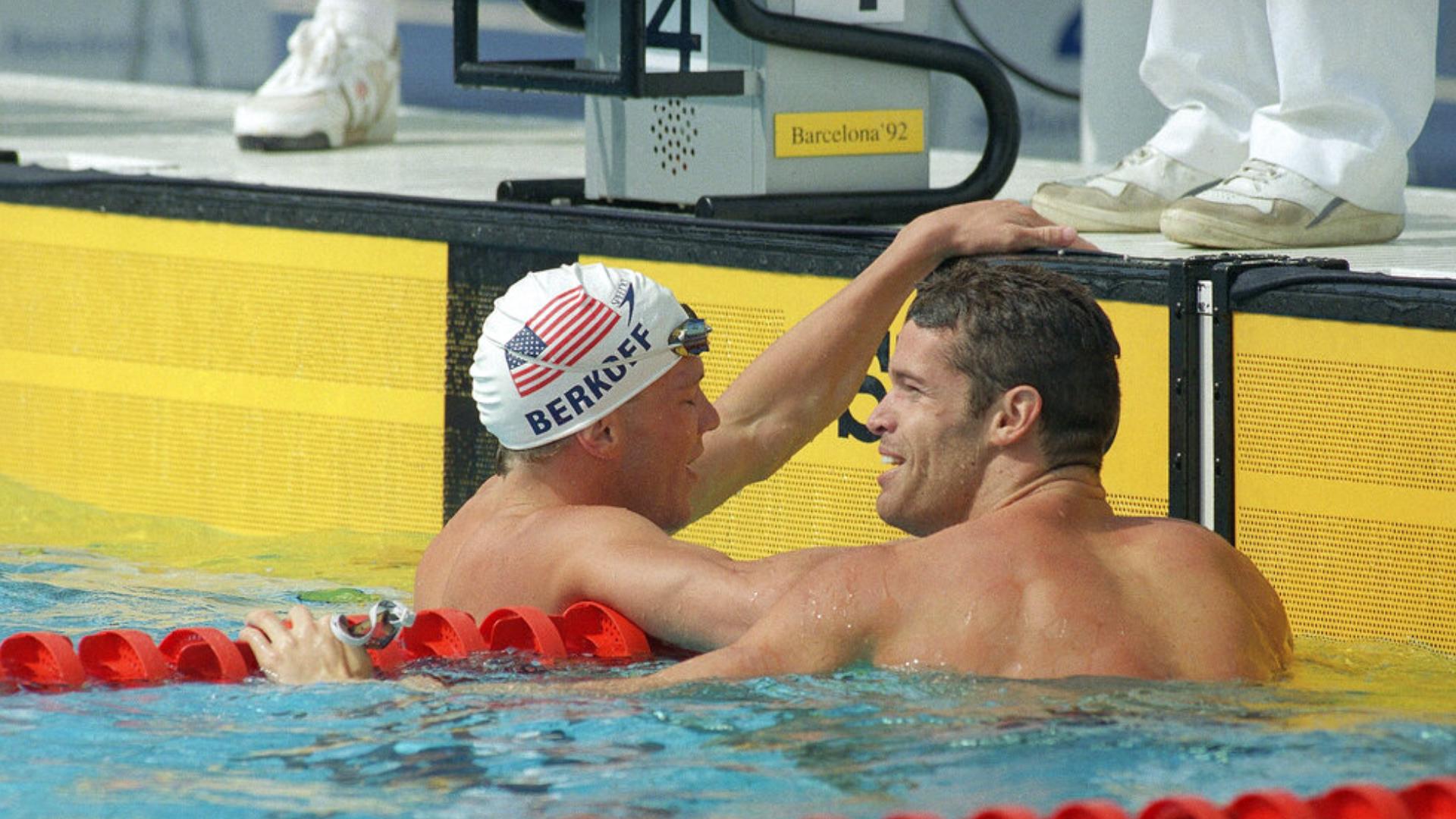 Swimmer Katharine Berkoff wins medal 32 years after father(02)