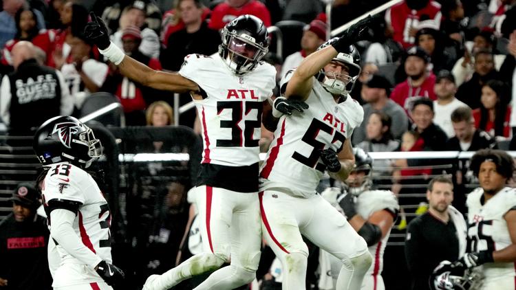 Falcons survive Raiders’ rally to stay alive in playoff chase