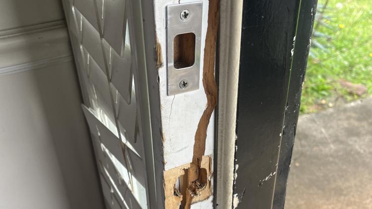 Metro Atlanta rapper says U.S. Marshals wrongly raided his home