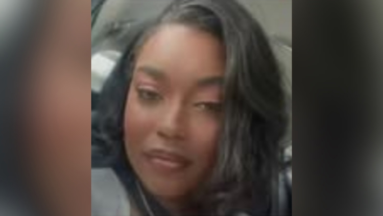 Police searching for missing 28-year-old woman in Fulton County