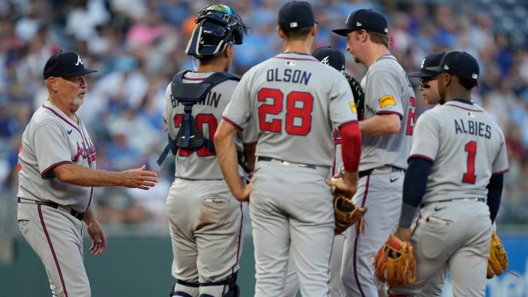 Isbel and Pasquantino power Royals to 9-6 win over Braves after Acuña exits with injury