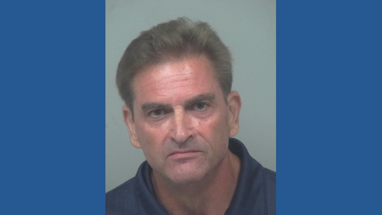 Video shows a man screaming racist slurs at a security guard outside a Social Security office