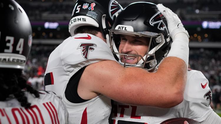 Kirk Cousins embraces supportive role amid Falcons' QB shift