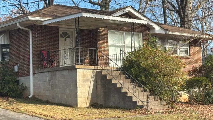 'We’re on our own,': Forest Park homeowners say tenant owes $13K and won’t leave