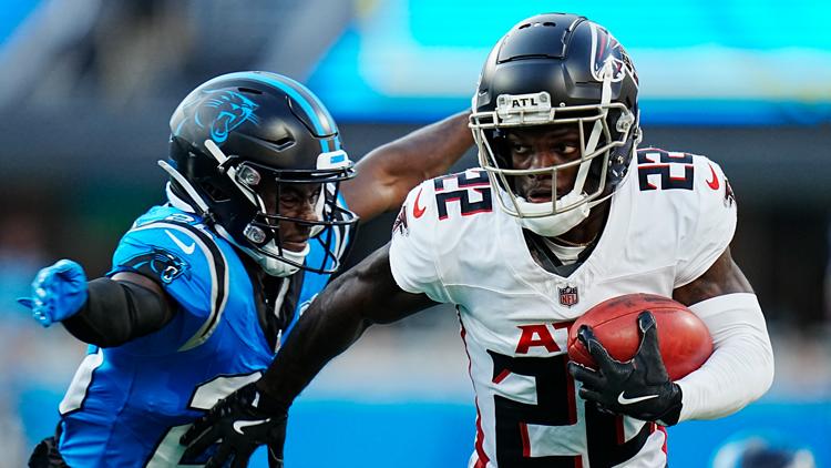 Bijan Robinson scores 2 TDs; Falcons beat Panthers 38-20 for 3rd straight victory vs. NFC South foe