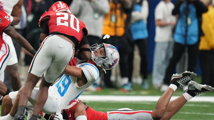 Should Georgia player have been ejected? Here's what the targeting rule actually says