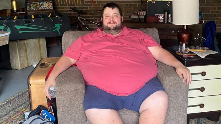 Atlanta man loses nearly 400 pounds and finds a new life
