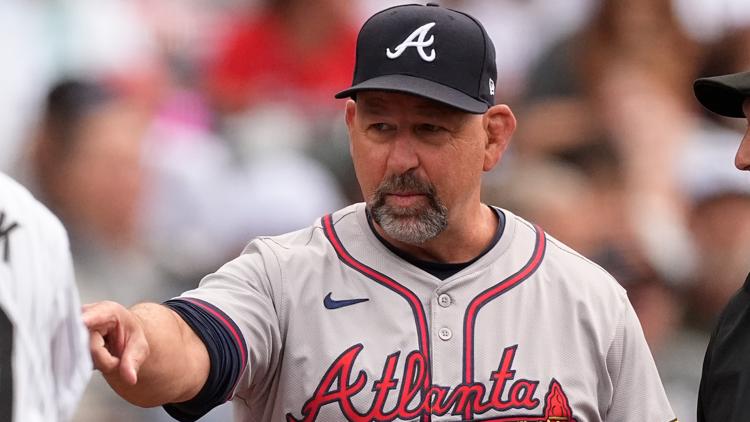 Braves name bench coach Walt Weiss as new manager