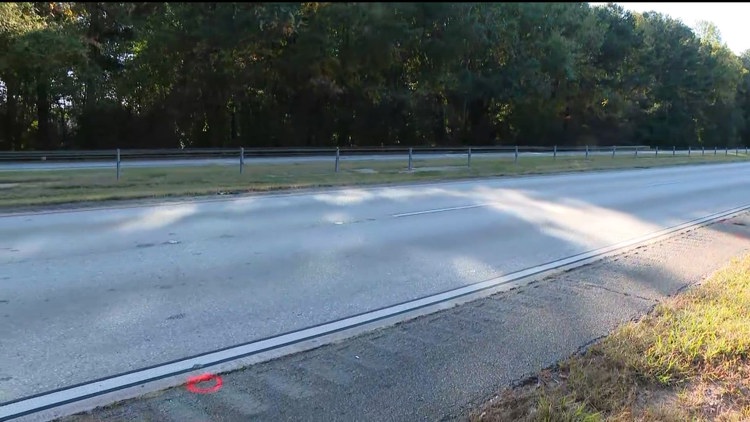 Woman riding scooter killed in hit-and-run on Camp Creek Parkway in South Fulton