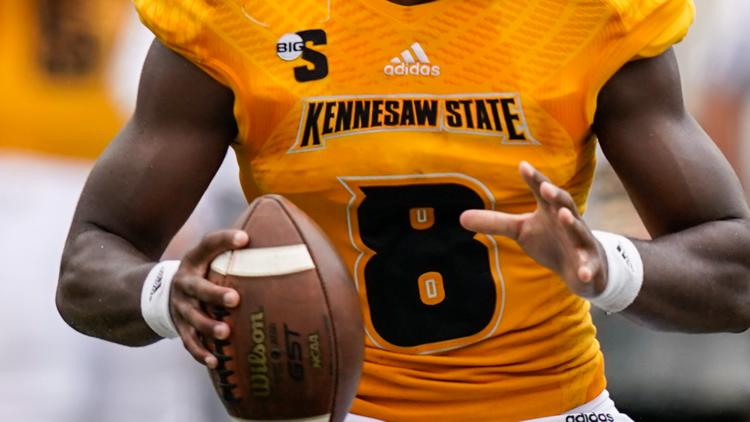 Kennesaw State wins first FBS game ever in massive upset over Liberty