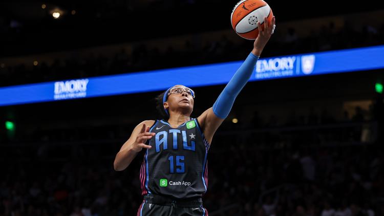 Gray, Griner pair up to help Atlanta Dream past Dallas Wings