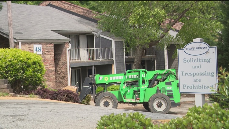 Residents forced to relocate after City of College Park condemns Chelsea Gardens Apartments