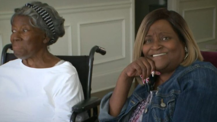 Renowned gospel singer-songwriter from Atlanta dies, family says
