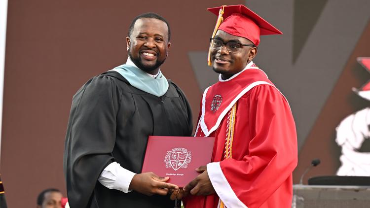 Georgia high school grad accepted to 264 colleges, earns $17M in scholarships to possibly break national record